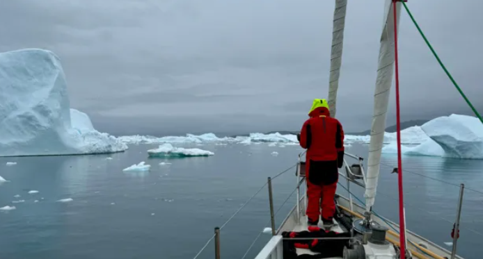 Under the Midnight Sun: Brothers Navigate a Treacherous Arctic Journey Through Iceberg