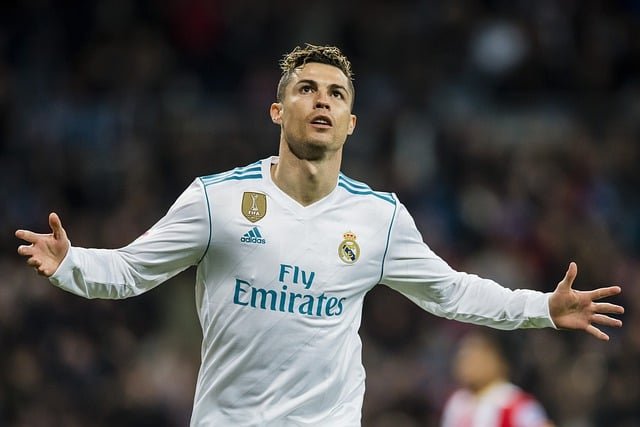 “Ronaldo Breaks Fastest 30 Million Subscribers Record : A New Milestone in Football History”